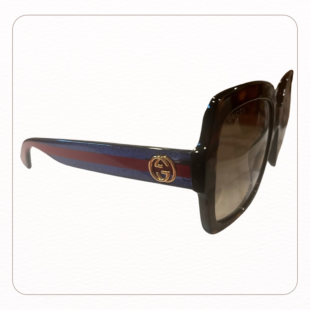 Excellent condition authentic Gucci sunglasses